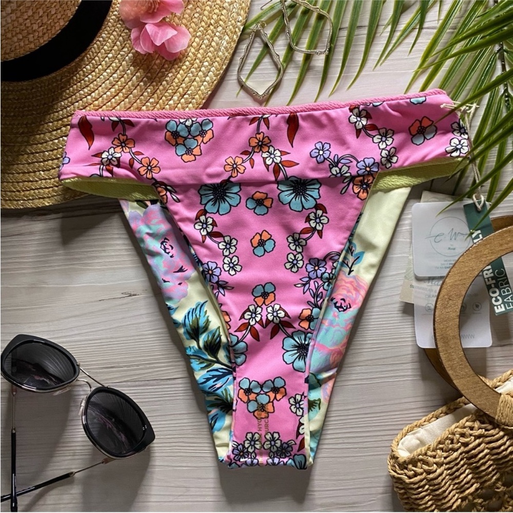 MAAJI 💫 Healing Heart High Waist Bikini Bottom - Picture 6 of 12